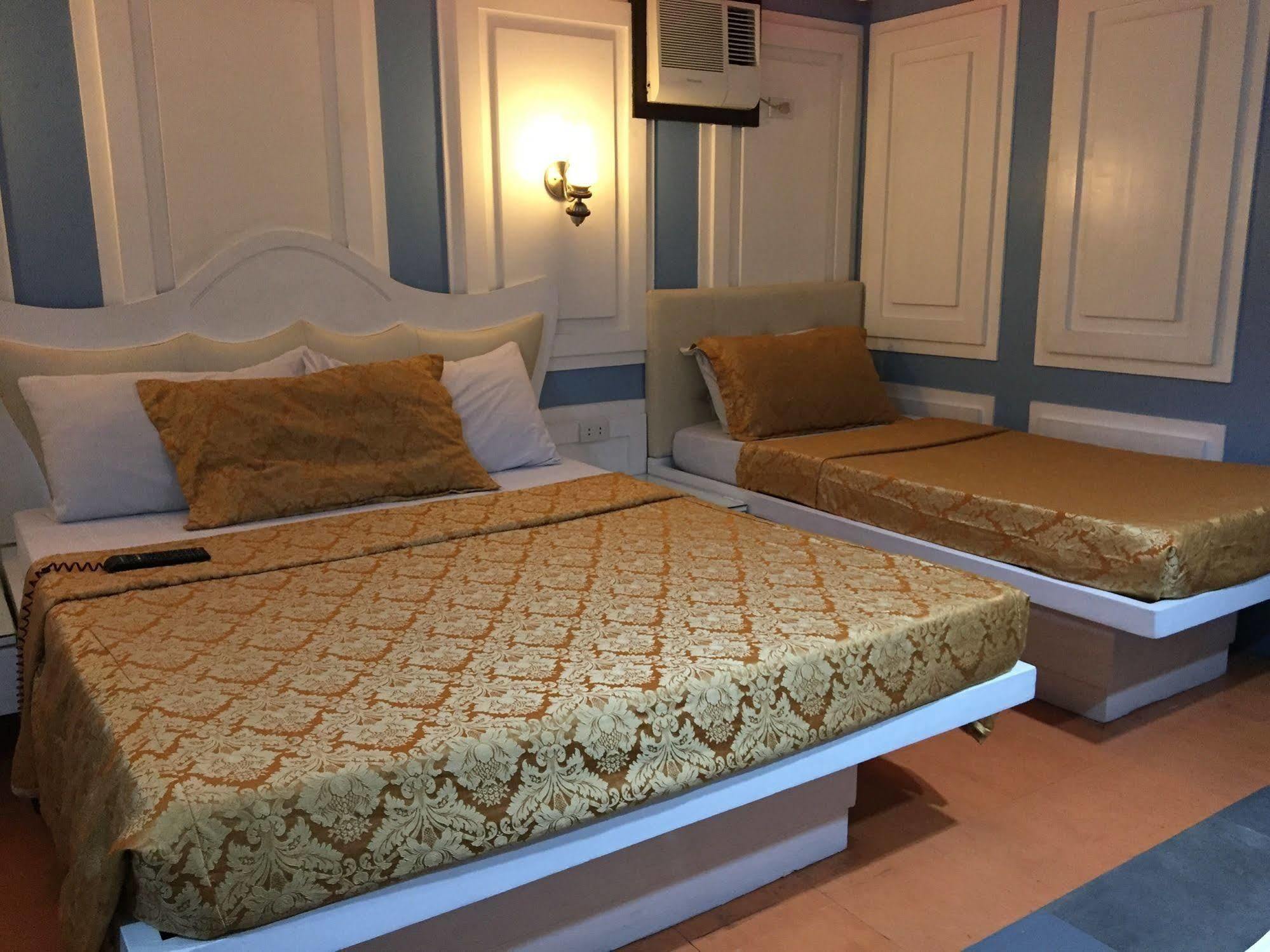 Hôtel Icon à Manille Extérieur photo